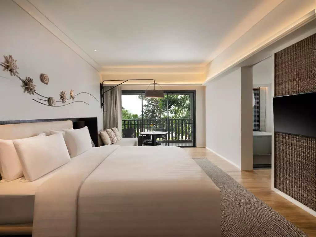 The ShellSea Krabi I Luxury Beach Front Resort and Pool Villa